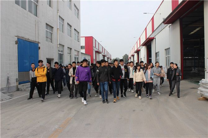 山東農(nóng)業(yè)大學土木工程專業(yè)師生來泰信股份參觀學習6