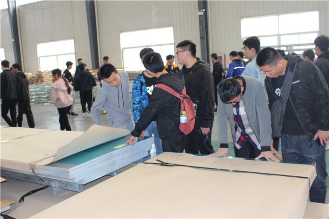山東農(nóng)業(yè)大學土木工程專業(yè)師生來泰信股份參觀學習8